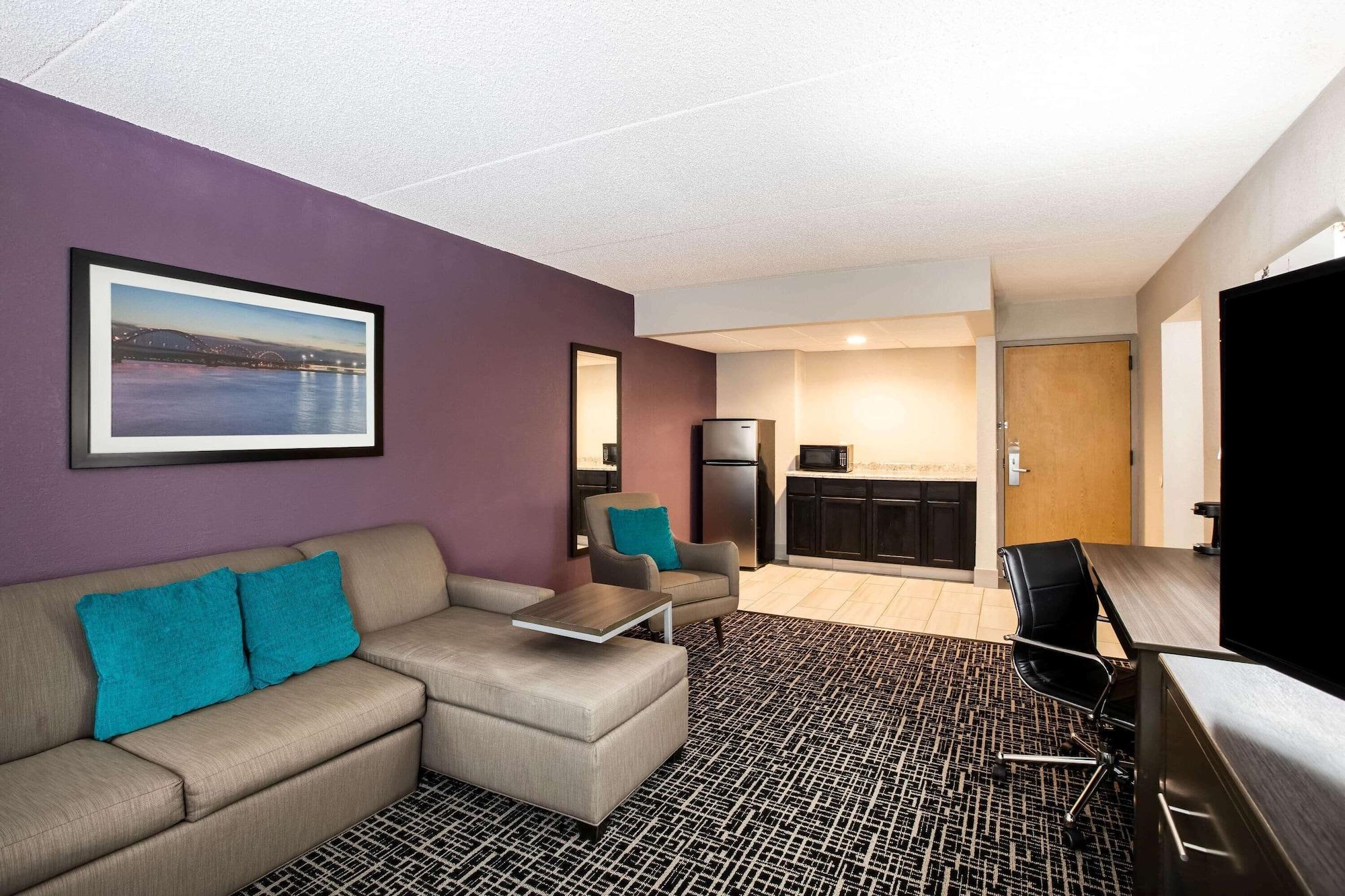 La Quinta Inn By Wyndham Davenport & Conference Center Dış mekan fotoğraf